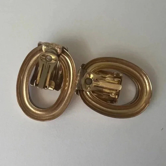Vintage Door Knocker Clip-On Earrings Gold Toned - Picture 3 of 4